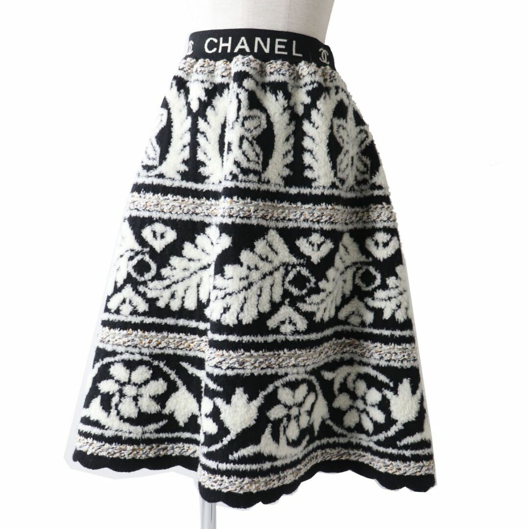 60cm着丈未使用◎正規 フランス製 CHANEL シャネル 19K P62586 レディース ノルディック柄 ウエストロゴ フレアスカート 黒×白×マルチ 34 タグ付　m09-st30317-429