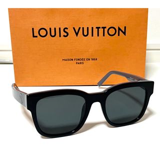 ルイヴィトン(LOUIS VUITTON)の✨極美品⚜️LOUIS VUITTON⚜️サングラス LV(サングラス/メガネ)