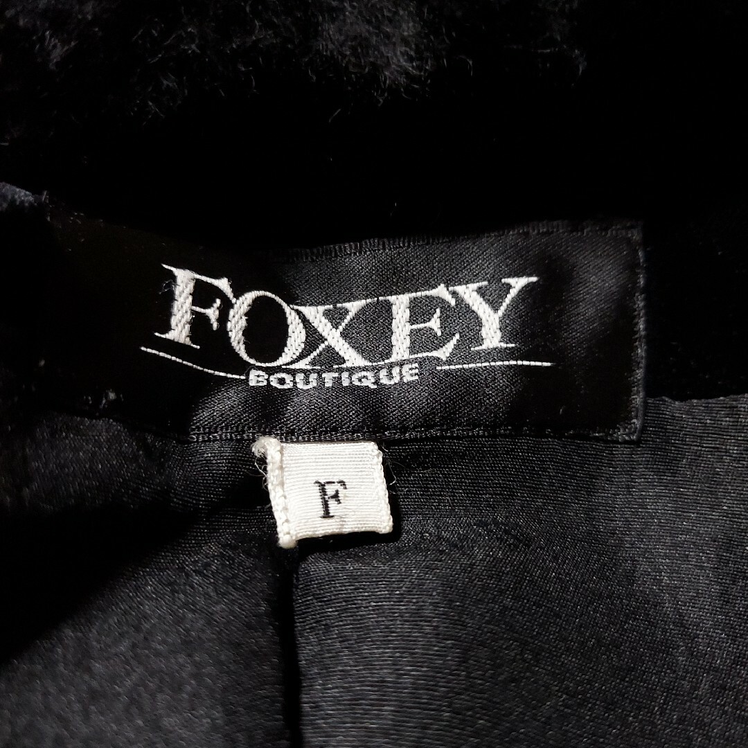 FOXEY - フォクシー リアルファー付き中綿ふわふわベルベットコートの