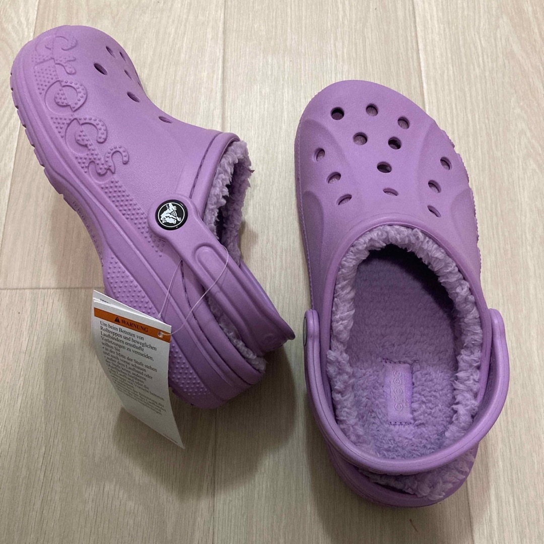 crocs(クロックス)の新品 24cm クロックス バヤ ラインド クロッグ ボア付き ピンク レディースの靴/シューズ(サンダル)の商品写真
