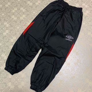 アンブロ(UMBRO)の【極美品 140cm】 umbro 中綿 サッカーパンツ ナイロンパンツ　暖パン(ウェア)