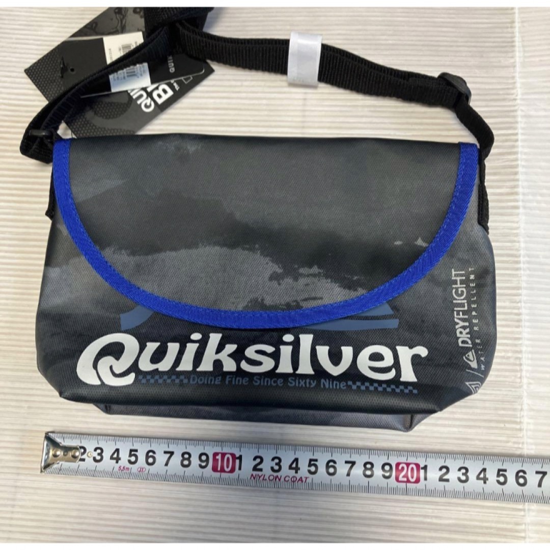 QUIKSILVER(クイックシルバー)の送料無料 新品 QUIKSILVER スノーボード ショルダーバッグ メンズのバッグ(ショルダーバッグ)の商品写真