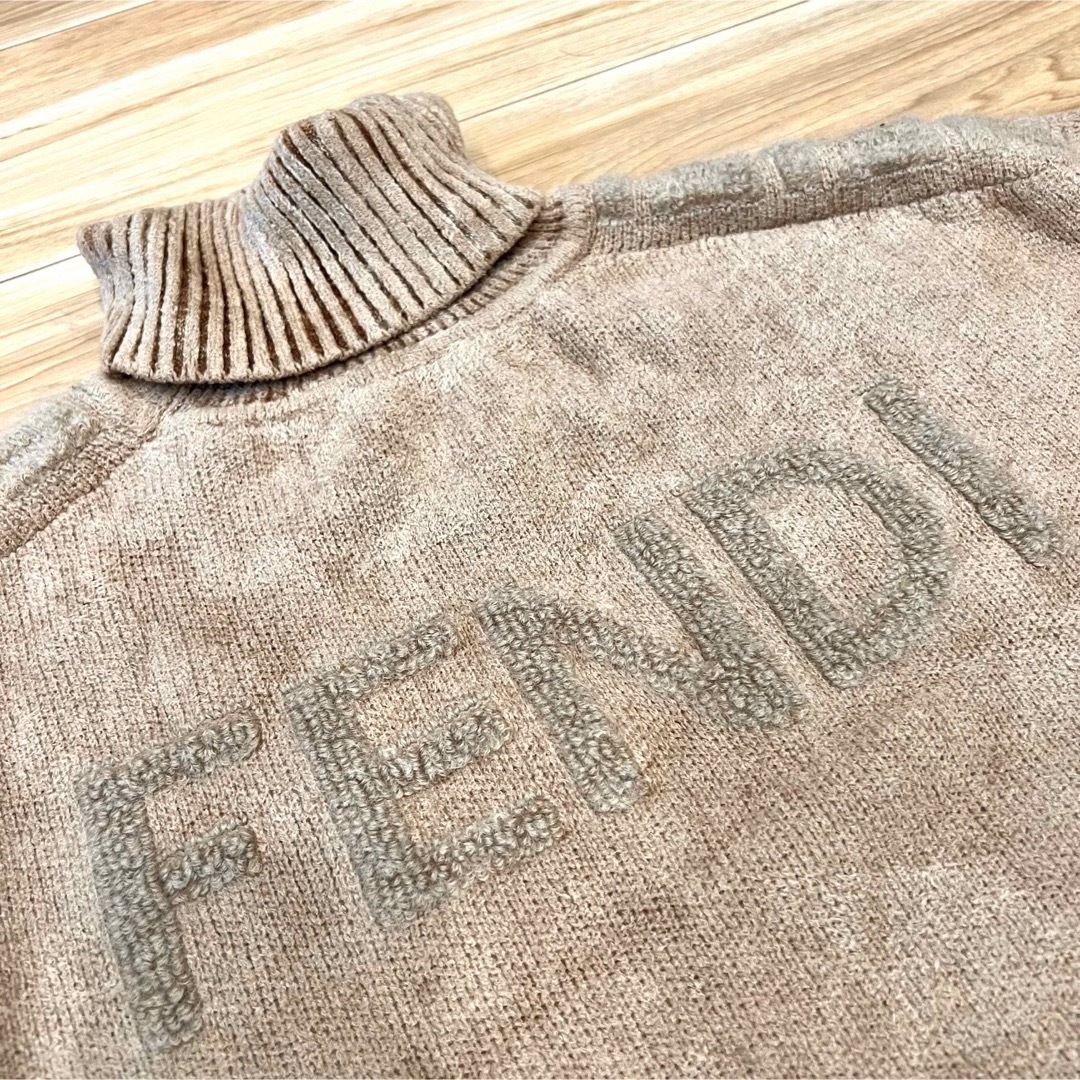 FENDI ニット