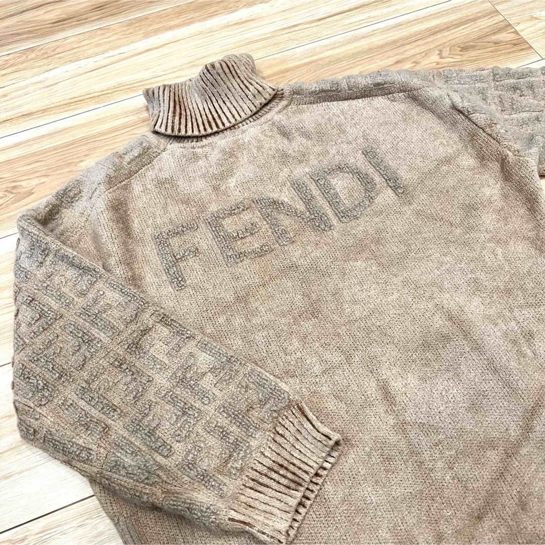 FENDI ニット