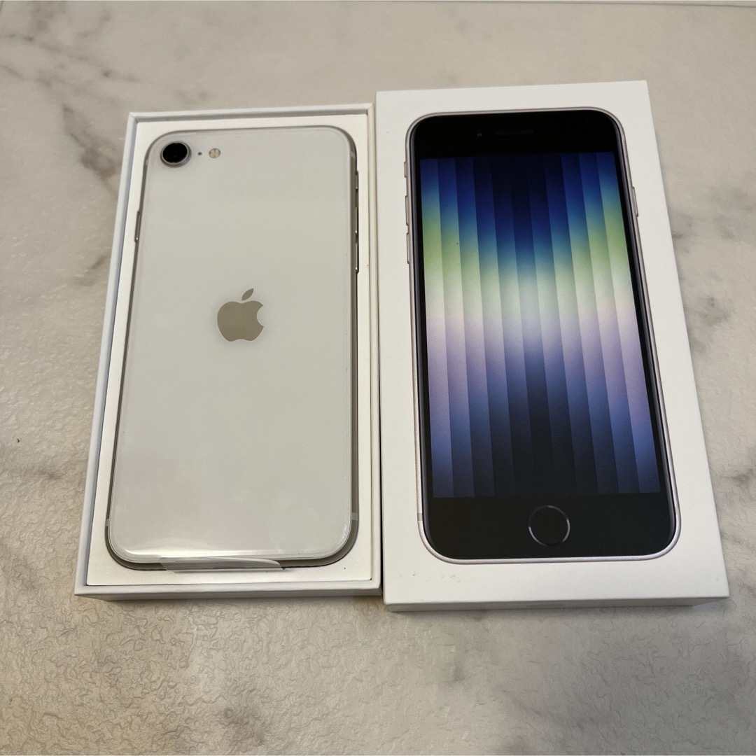 iPhone - iPhone SE (第3世代) スターライト 64 GBの通販 by にら's