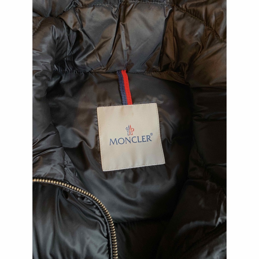 MONCLER(モンクレール)の値下げ中⭐︎美品！モンクレール  トルシン　超軽量ダウン レディースのジャケット/アウター(ダウンコート)の商品写真