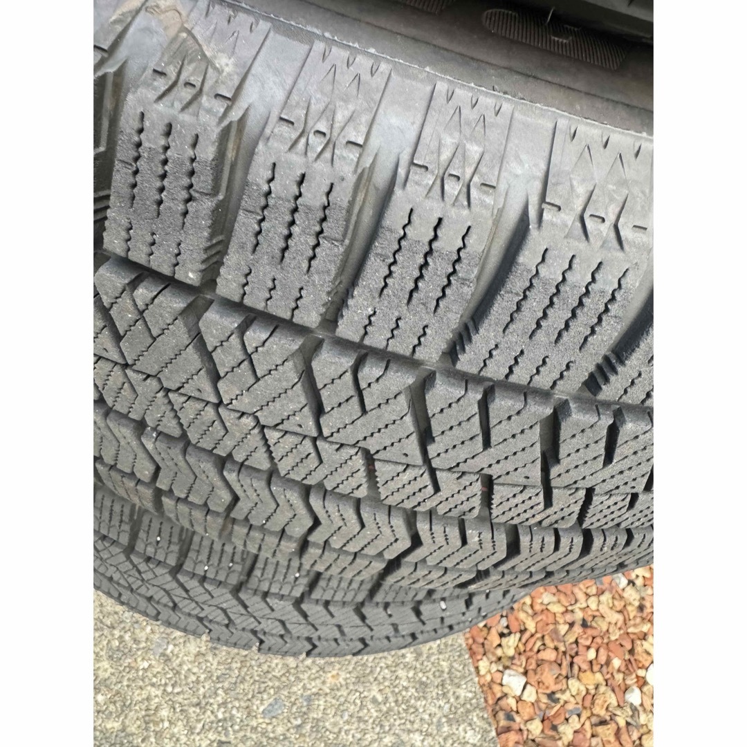 BRIDGESTONE(ブリヂストン)の215/60R16 BLIZZAK VRX2  自動車/バイクの自動車(タイヤ・ホイールセット)の商品写真