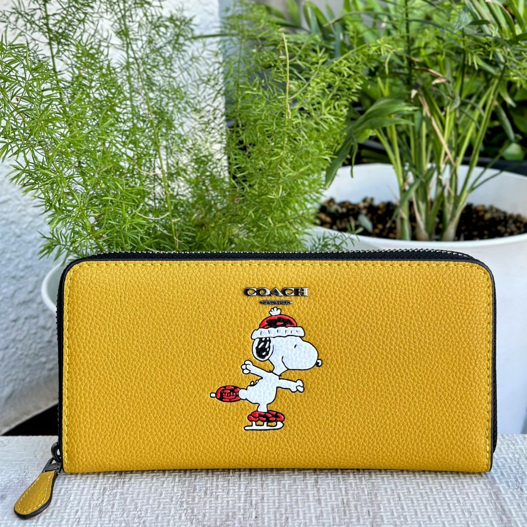 COACH - コーチ COACH X PEANUTSウォレット・スヌーピー モチーフCE715