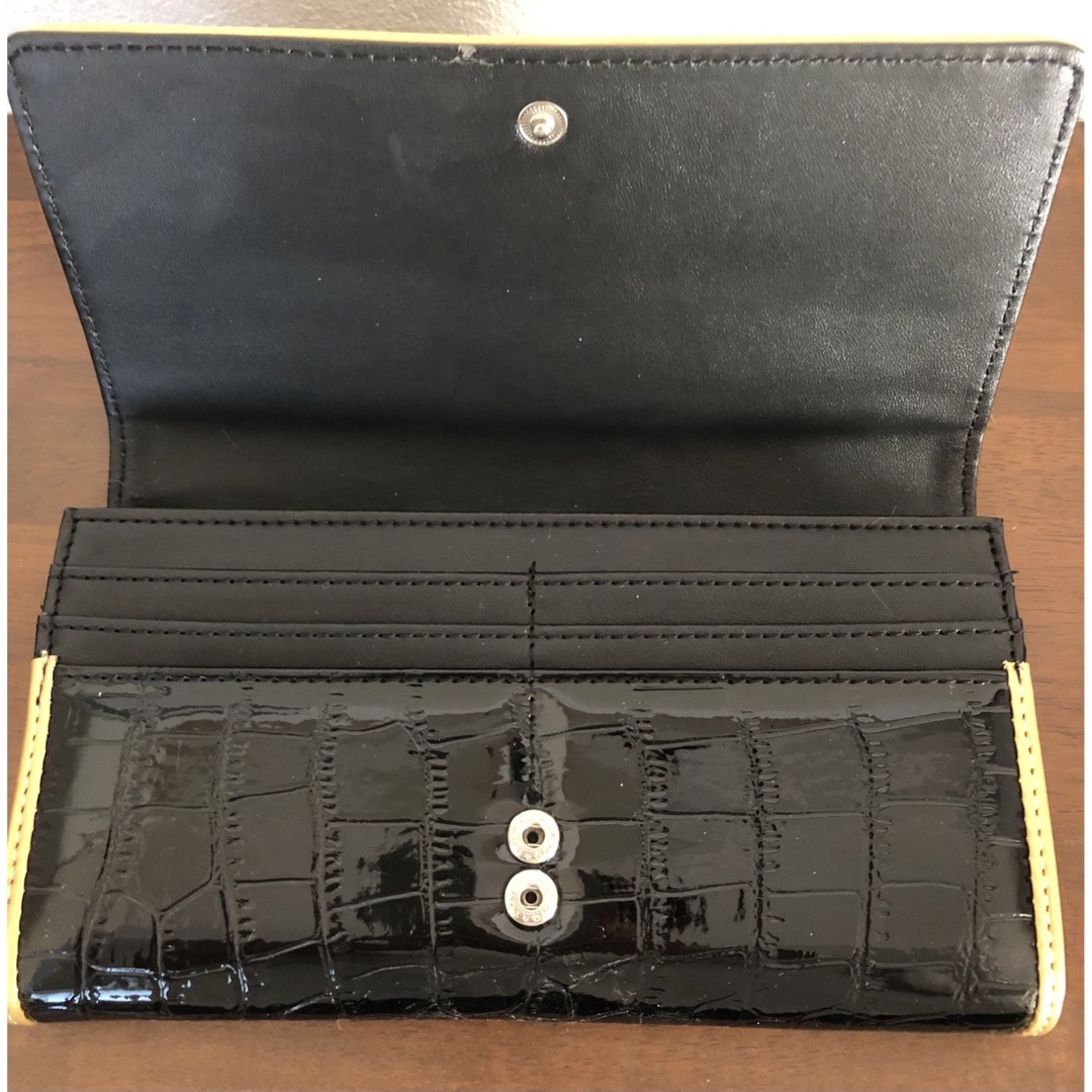 サンリオ - 【即日発送】ハローキティ 財布 黒の通販 by あーる サンリオ - 【即日発送】ハローキティ 財布 黒の通販 by あーる