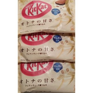 ネスレ(Nestle)のキットカットホワイト　10枚入り✖３袋(菓子/デザート)