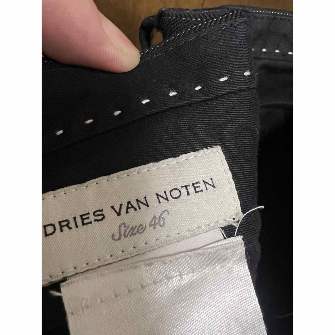 DRIES VAN NOTEN(ドリスヴァンノッテン)のDRIES VAN NOTEN  19AW テーパードスラックス メンズのパンツ(スラックス)の商品写真