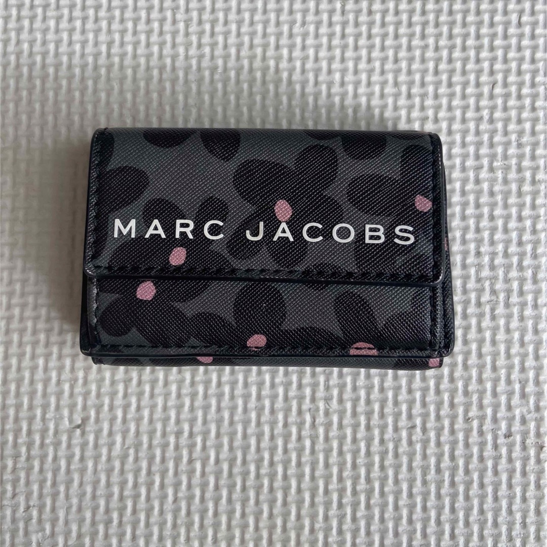 MARC JACOBS - 【uni様専用】MARC JACOBS ミニ財布 花柄の通販 MARC JACOBS - 【uni様専用】MARC JACOBS ミニ財布 花柄の通販