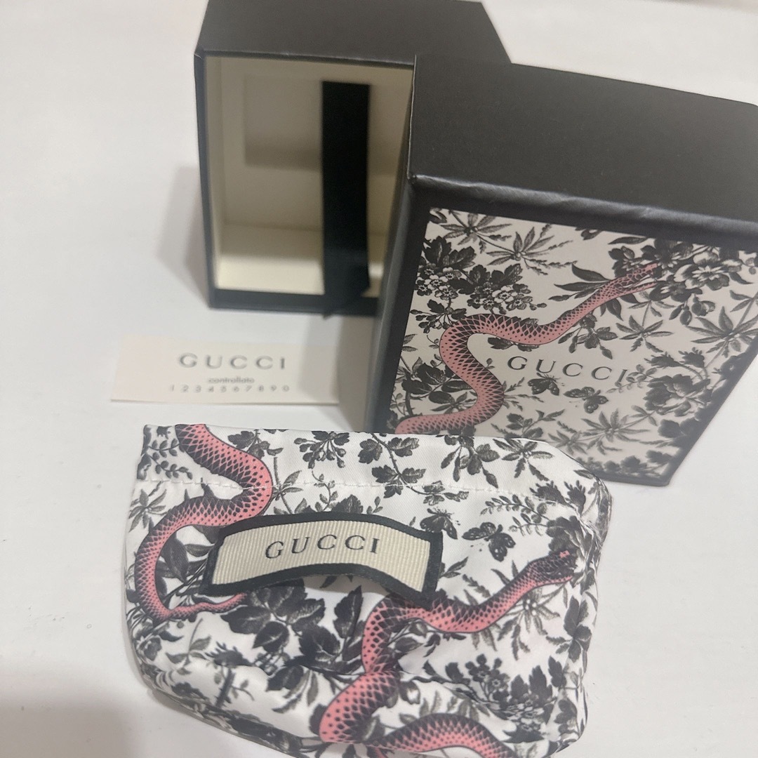 Gucci(グッチ)のGUCCI･箱･保存袋/ 小物入れに レディースのバッグ(ショップ袋)の商品写真