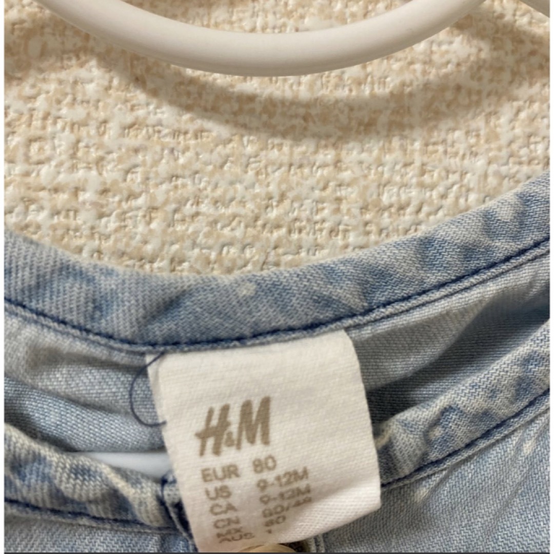 H&M(エイチアンドエム)のH&M デニムワンピース キッズ/ベビー/マタニティのキッズ服女の子用(90cm~)(ワンピース)の商品写真