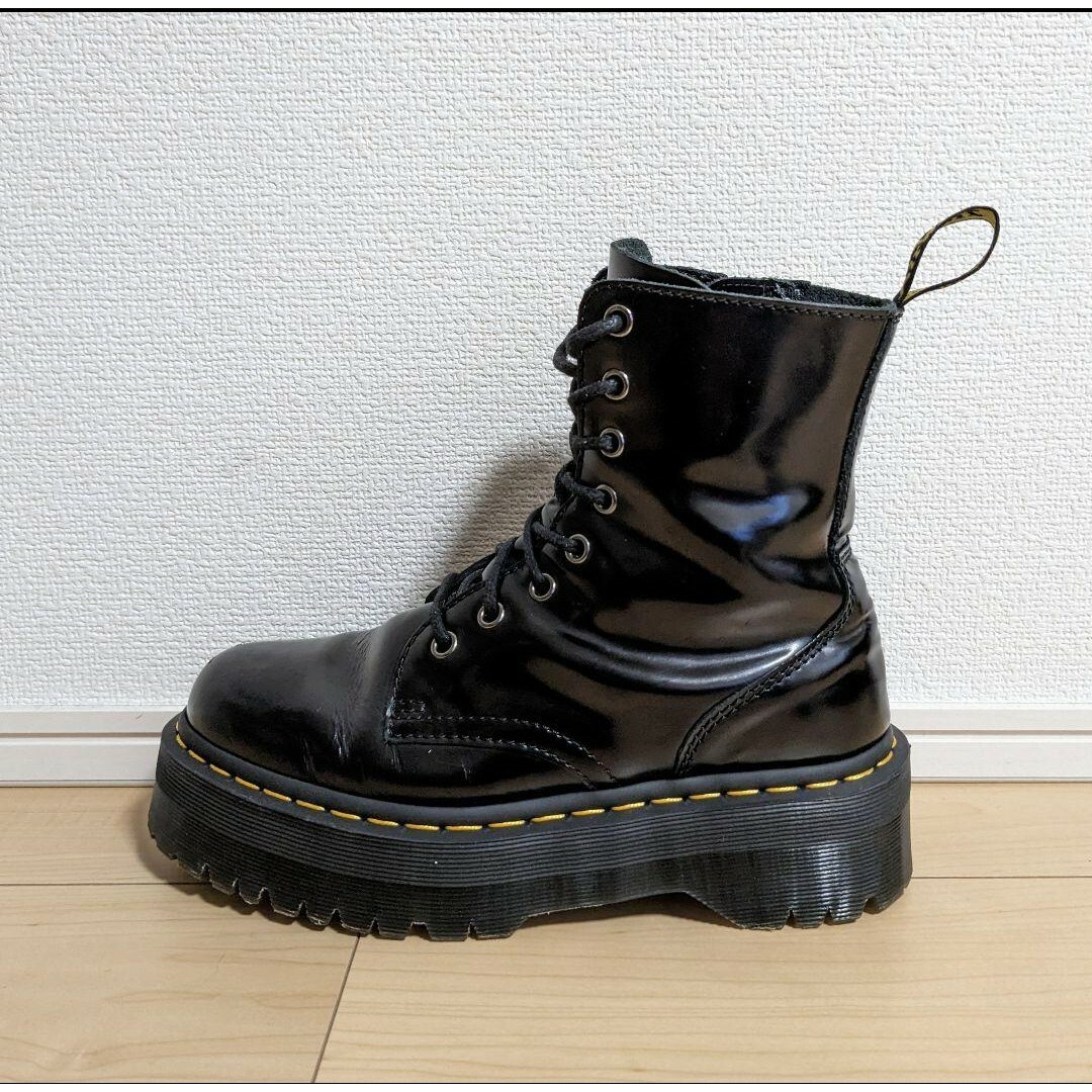 24 良品 Dr.Martens JADON 8ホールブーツ レースアップブーツ-