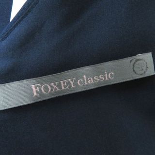 未使用◎正規 日本製 FOXEY Classic フォクシー クラシック 31577 シルク100％ リボン付 ノースリワンピース ネイビー 38 ハンガー・タグ付