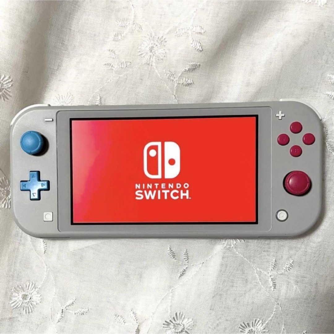 美品 Nintendoニンテンドースイッチライト本体 ザシアン・ザマゼンタ