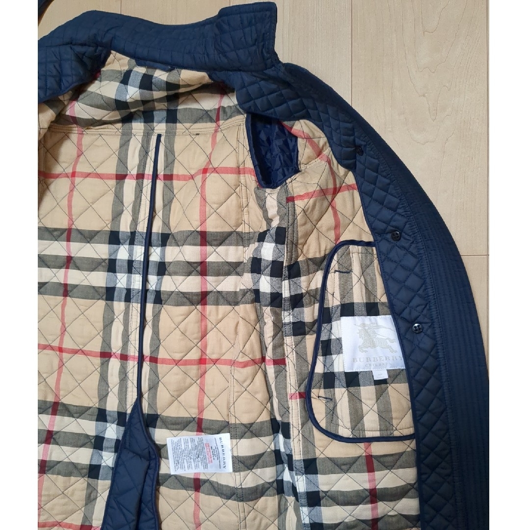 BURBERRY(バーバリー)の⬛⬛kiwi様専用⬛⬛BURBERRY　バーバリー　キッズ　コート キッズ/ベビー/マタニティのキッズ服女の子用(90cm~)(コート)の商品写真