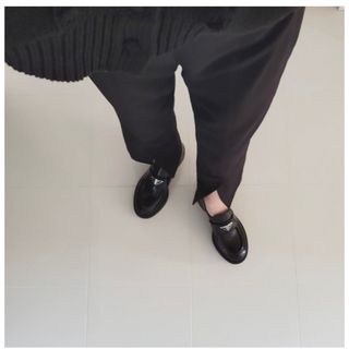 LILIMEEK リリミーク slit slacks パンツ ブラック強調を抑え