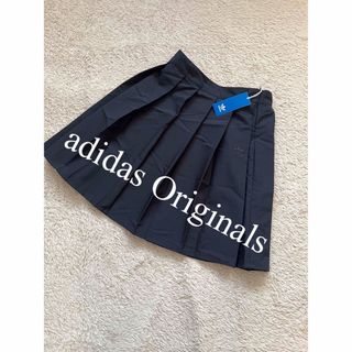 オリジナルス(Originals（adidas）)の新品　adidas アディダスオリジナルス　スカート　プリーツ　ネイビー　人気(ひざ丈スカート)