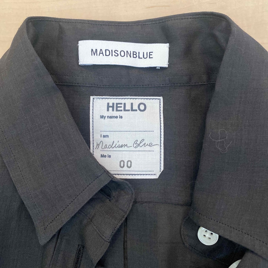 MADISONBLUE(マディソンブルー)のマディソンブルー　リネンシャツ　美品 レディースのトップス(シャツ/ブラウス(長袖/七分))の商品写真