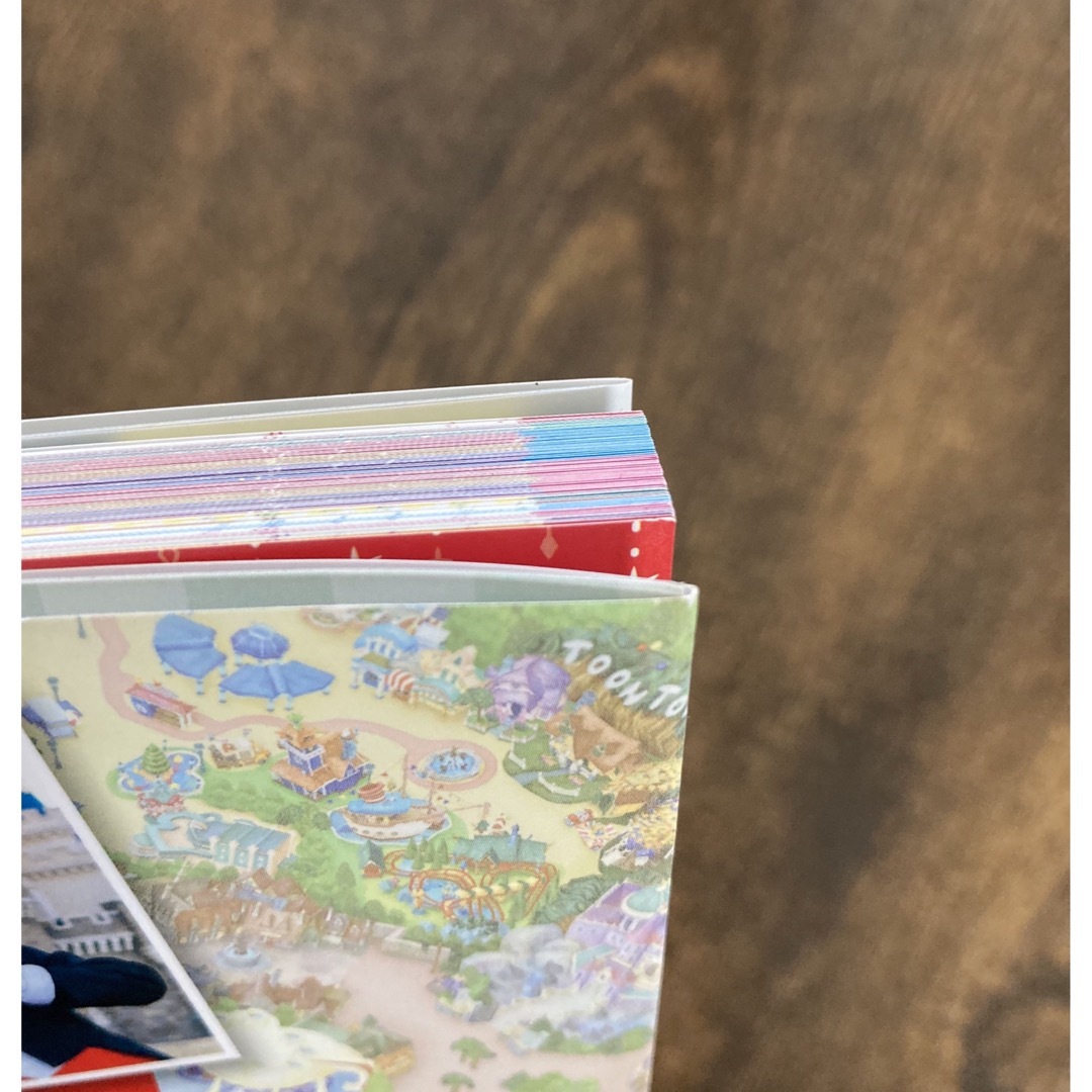 講談社(コウダンシャ)のマップで歩く東京ディズニーリゾート これ一冊で迷わず行ける！ ２０２３ エンタメ/ホビーの本(地図/旅行ガイド)の商品写真