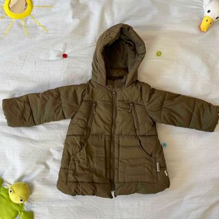 ザラキッズ(ZARA KIDS)のZARA BABY ザラ　ベビー　カーキ色　アウター　104センチ(コート)