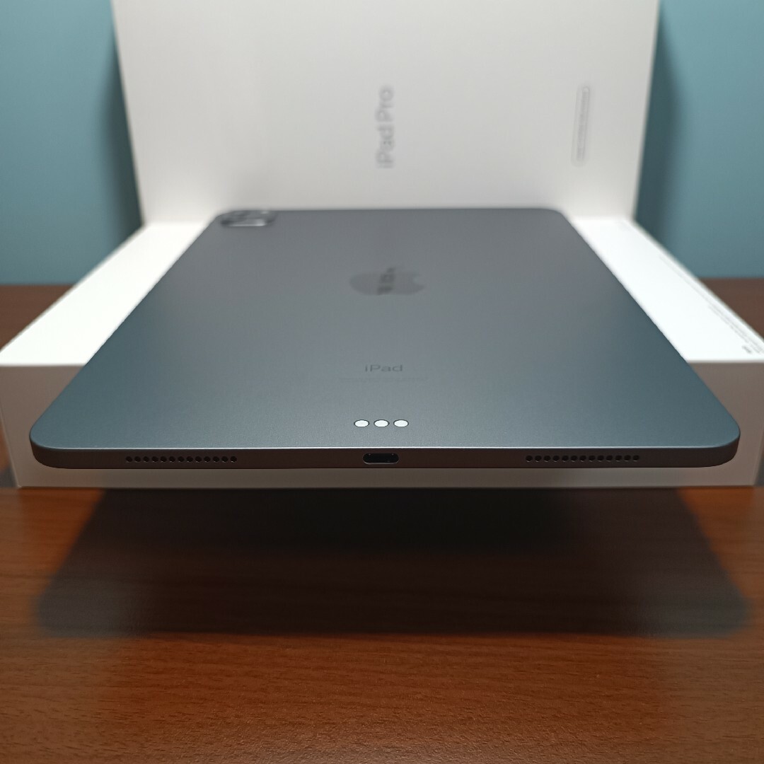 美品) iPad Pro 11 第2世代 WiFi 128GBキーボード付き-