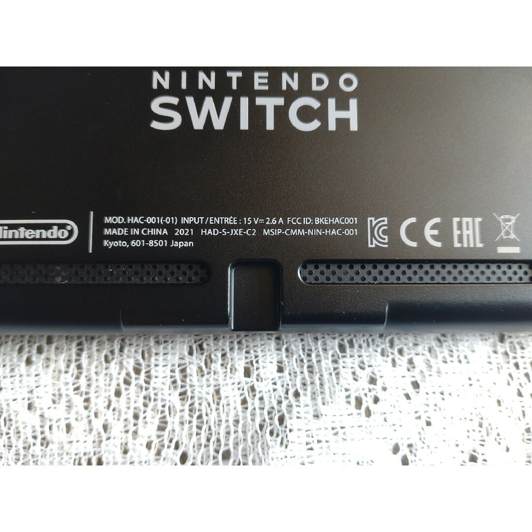 Nintendo Switch(ニンテンドースイッチ)のNINTENDO SWITCH 2021年製 バッテリー強化版 本体ジョイコン エンタメ/ホビーのゲームソフト/ゲーム機本体(携帯用ゲーム機本体)の商品写真