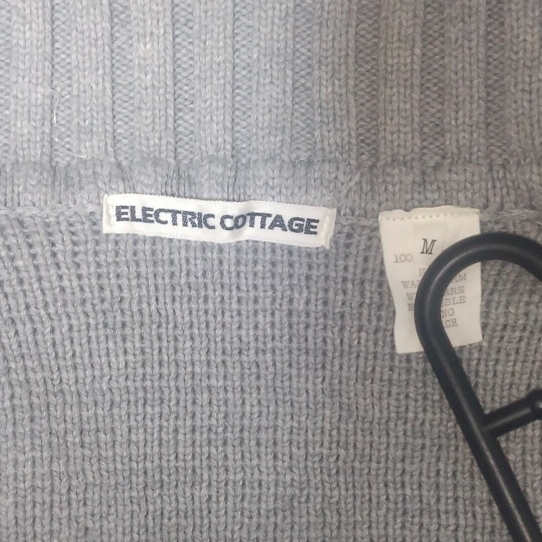 ELECTRIC COTTAGE(エレクトリックコテージ)のelectric　cottage初期ニット メンズのトップス(カーディガン)の商品写真