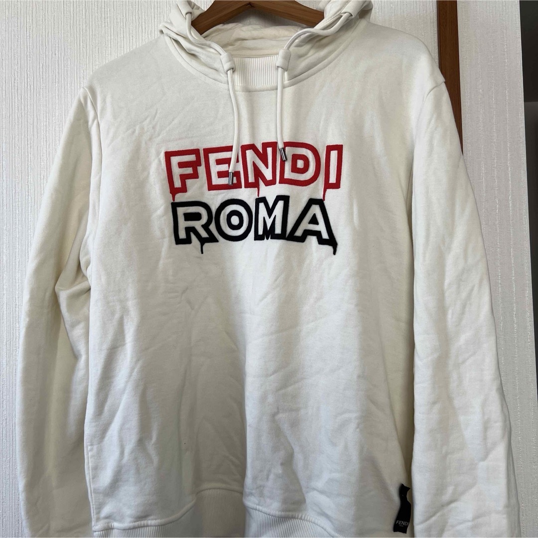 FENDI(フェンディ)のFENDI✖️MARC JACOBS プルオーバーパーカー レディースのトップス(パーカー)の商品写真