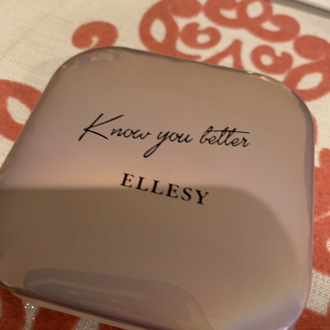 ELLESY 02 DAWN GLOW ハイライト コスメ/美容のベースメイク/化粧品(チーク)の商品写真
