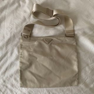 プラダ(PRADA)の正規品　プラダ　ショルダーバッグ　ナイロン(ショルダーバッグ)