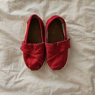 トムズ(TOMS)のTOMS  tiny canvus classics  15cm(スリッポン)