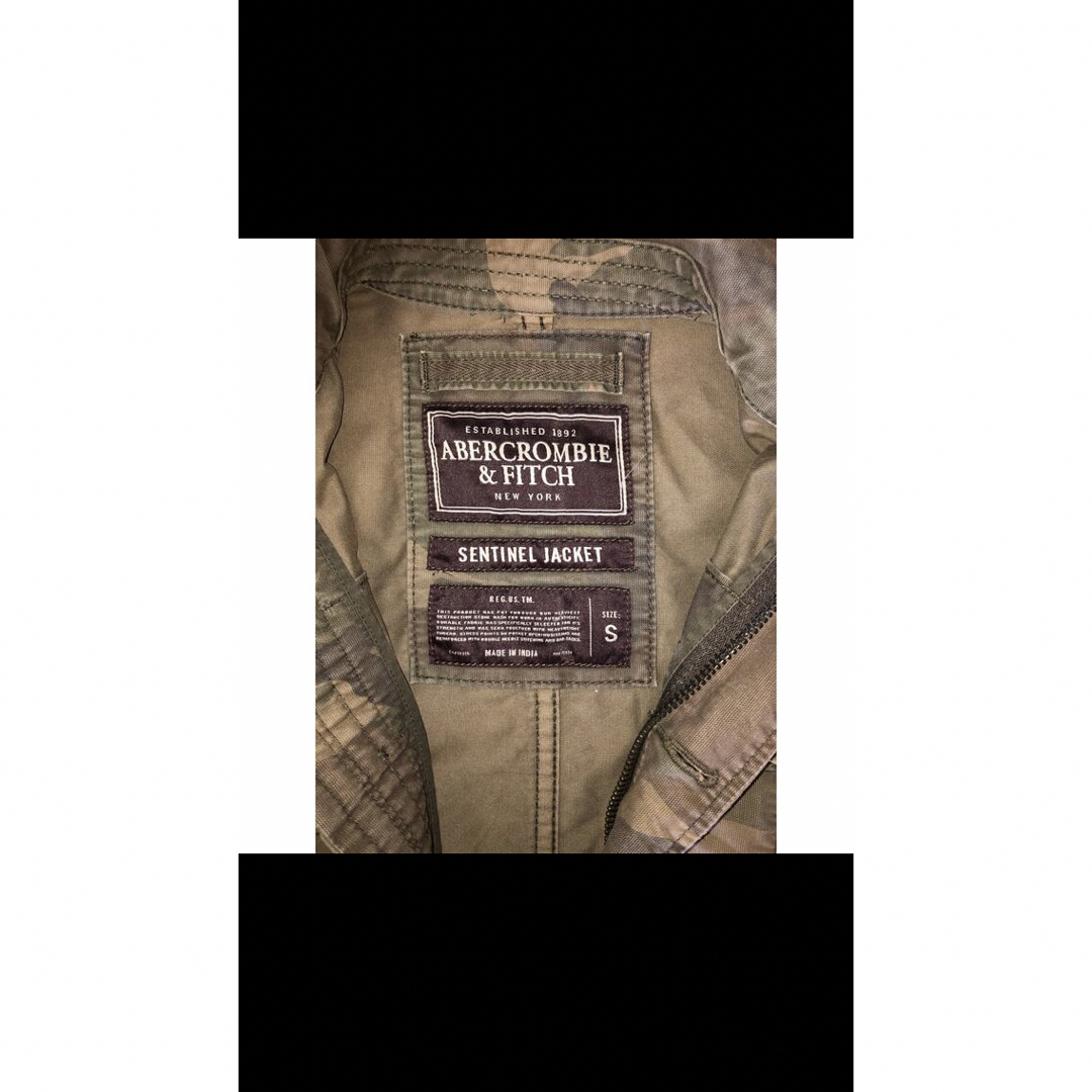 アバクロ　カモ柄　ミリタリージャケット メンズのジャケット/アウター(ミリタリージャケット)の商品写真