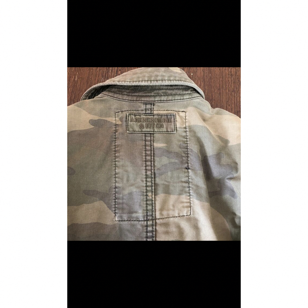アバクロ　カモ柄　ミリタリージャケット メンズのジャケット/アウター(ミリタリージャケット)の商品写真