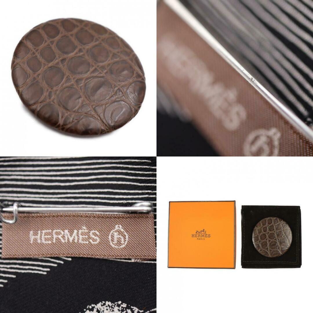 Hermes(エルメス)のHERMES エルメス プティアッシュ ブローチMM ブローチ H1022508 92 ポロサス シルク  ブラウン系 ブラック シルバー金具 バッジ クロコダイル 【本物保証】 レディースのアクセサリー(ブローチ/コサージュ)の商品写真