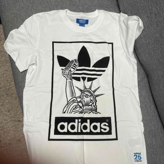 アディダス(adidas)のアディダス　Tシャツ(Tシャツ/カットソー(半袖/袖なし))