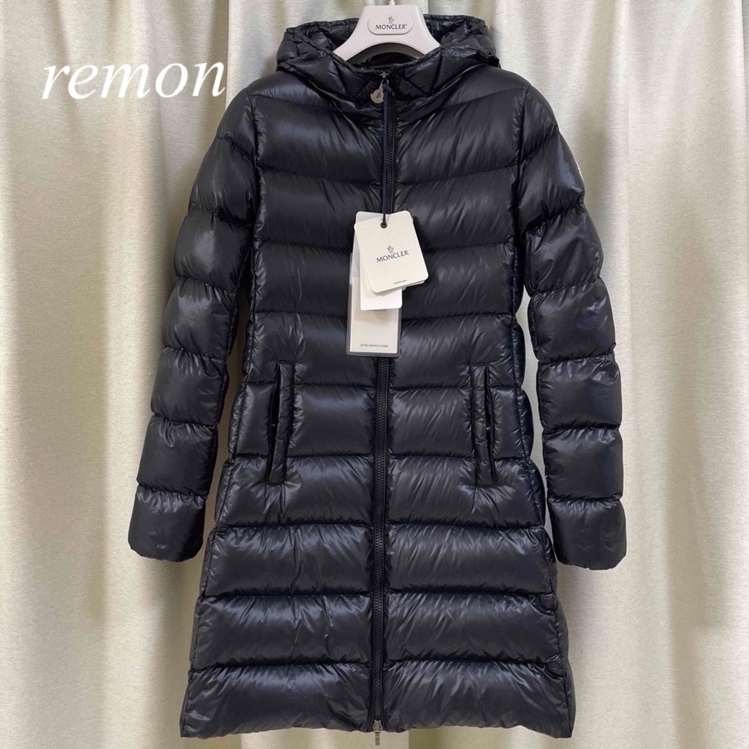 MONCLER(モンクレール)の国内正規品　モンクレール　SUYEN  ブラック　ダウンコート レディースのジャケット/アウター(ダウンコート)の商品写真