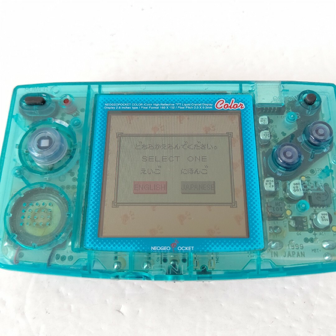 NEOGEO(ネオジオ)のSNK ネオジオポケットカラー　クリアブルー　美品　NEOGEO POCKET エンタメ/ホビーのゲームソフト/ゲーム機本体(携帯用ゲーム機本体)の商品写真