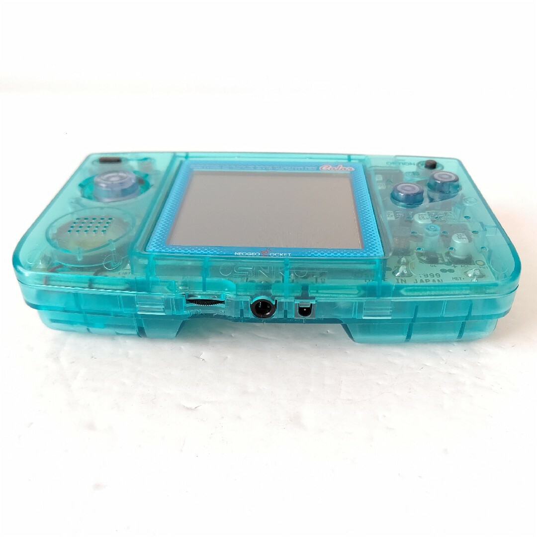 NEOGEO(ネオジオ)のSNK ネオジオポケットカラー　クリアブルー　美品　NEOGEO POCKET エンタメ/ホビーのゲームソフト/ゲーム機本体(携帯用ゲーム機本体)の商品写真