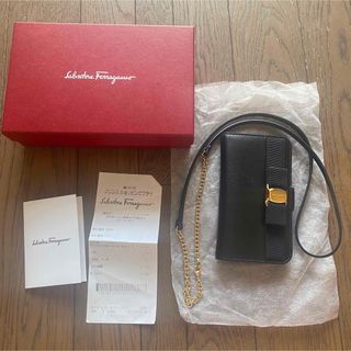 サルヴァトーレフェラガモ(Salvatore Ferragamo)のフェラガモ iPhone11Proケース/ストラップ付き(iPhoneケース)