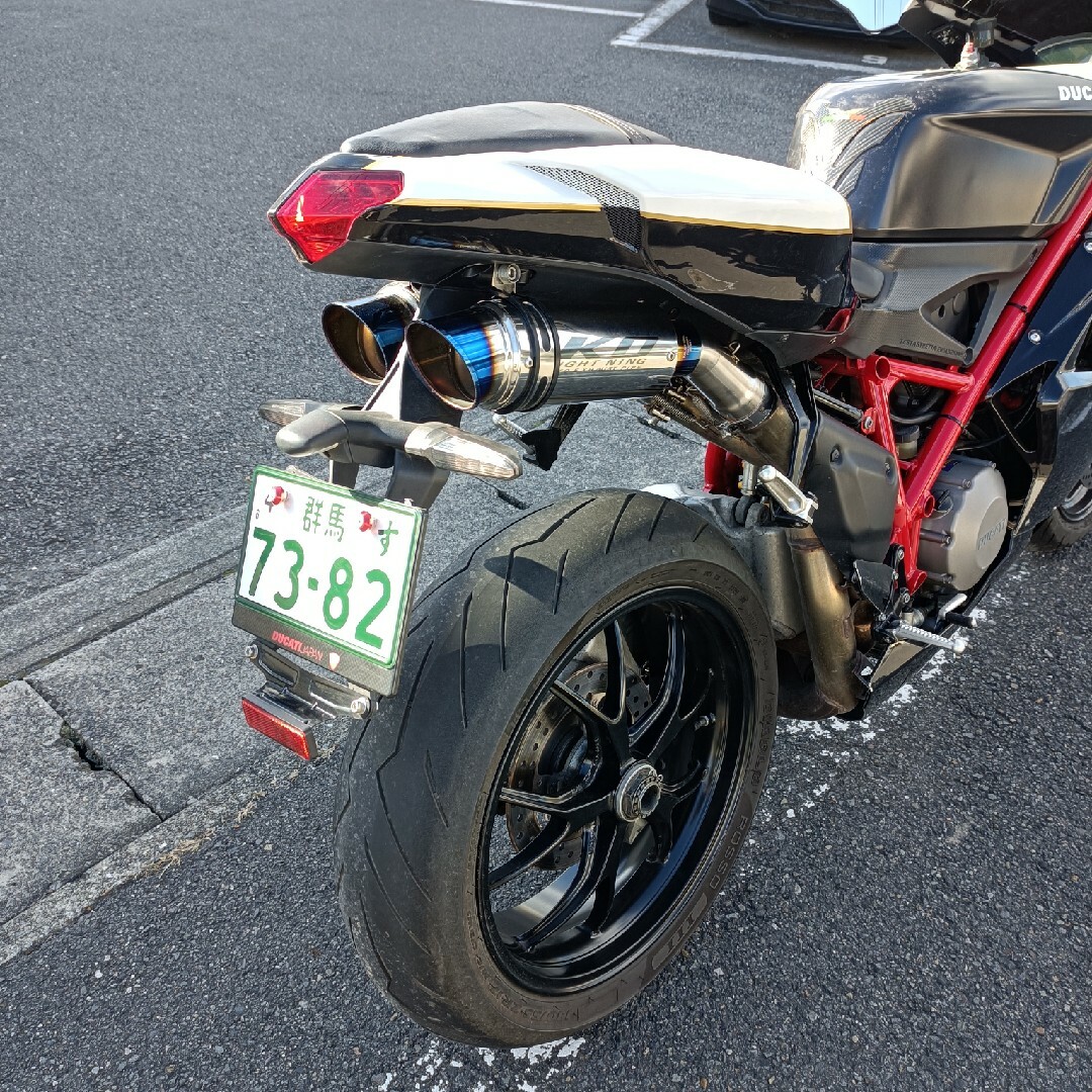 Ducati 848 1098 1198 マフラー