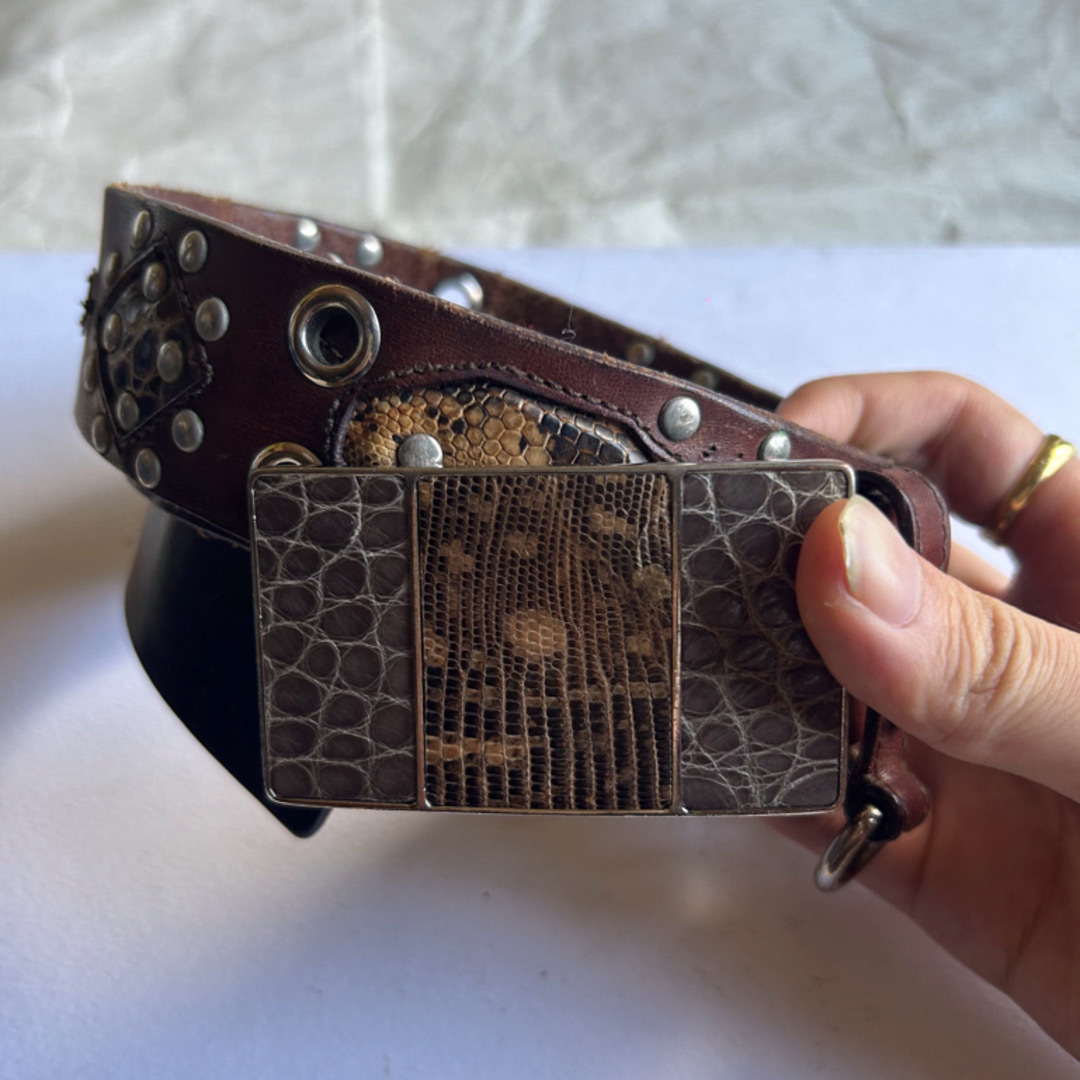 prada スタッズ 本革 ベルト サイズ90 vintage archive | フリマアプリ ラクマ