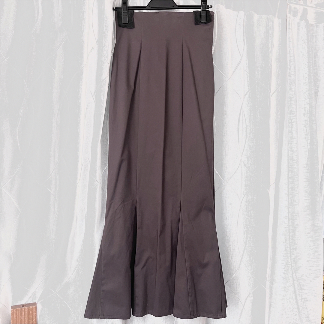 SNIDEL(スナイデル)の【新品未使用】SNIDEL ハイウエストヘムフレアスカート モカ レディースのスカート(ロングスカート)の商品写真