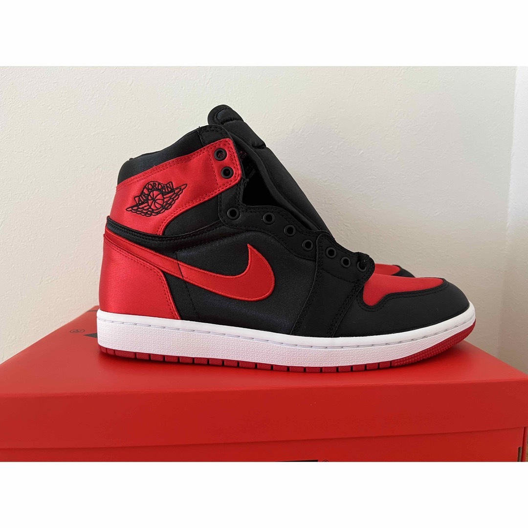 Jordan Brand（NIKE）(ジョーダン)のNike WMNS Air Jordan 1 High Satin Bred レディースの靴/シューズ(スニーカー)の商品写真