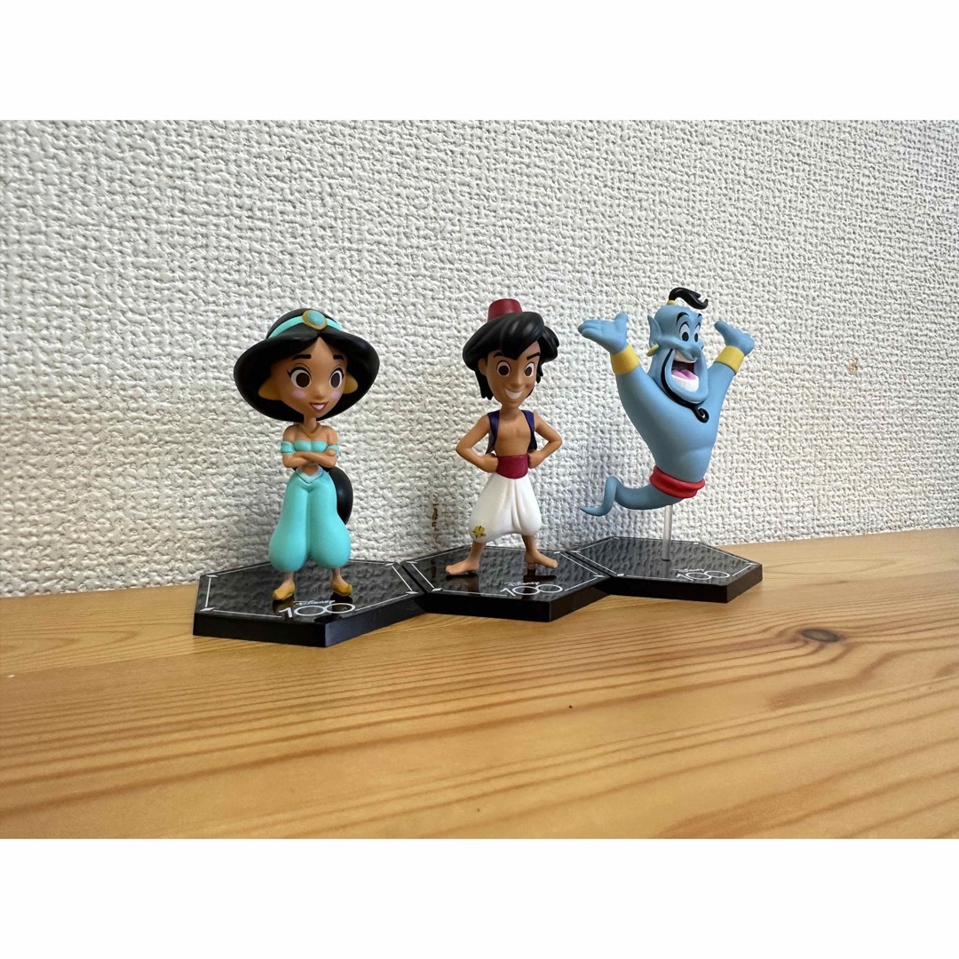 Disney(ディズニー)のDisney100 ミニフィギュアコレクション　vol.3 アラジン エンタメ/ホビーのおもちゃ/ぬいぐるみ(キャラクターグッズ)の商品写真