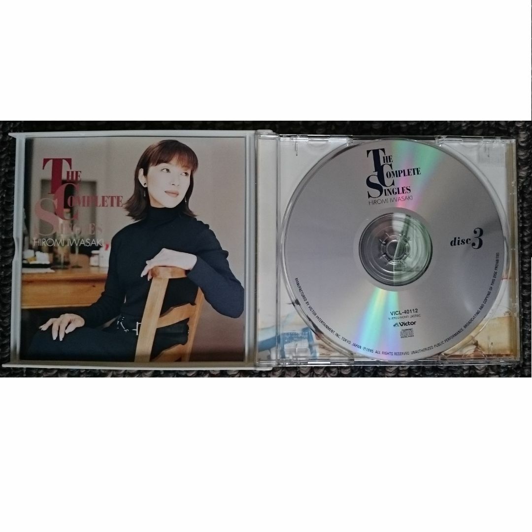 DF　　岩崎宏美　　THE COMPLETE SINGLES　　旧規格　廃盤 エンタメ/ホビーのCD(ポップス/ロック(邦楽))の商品写真