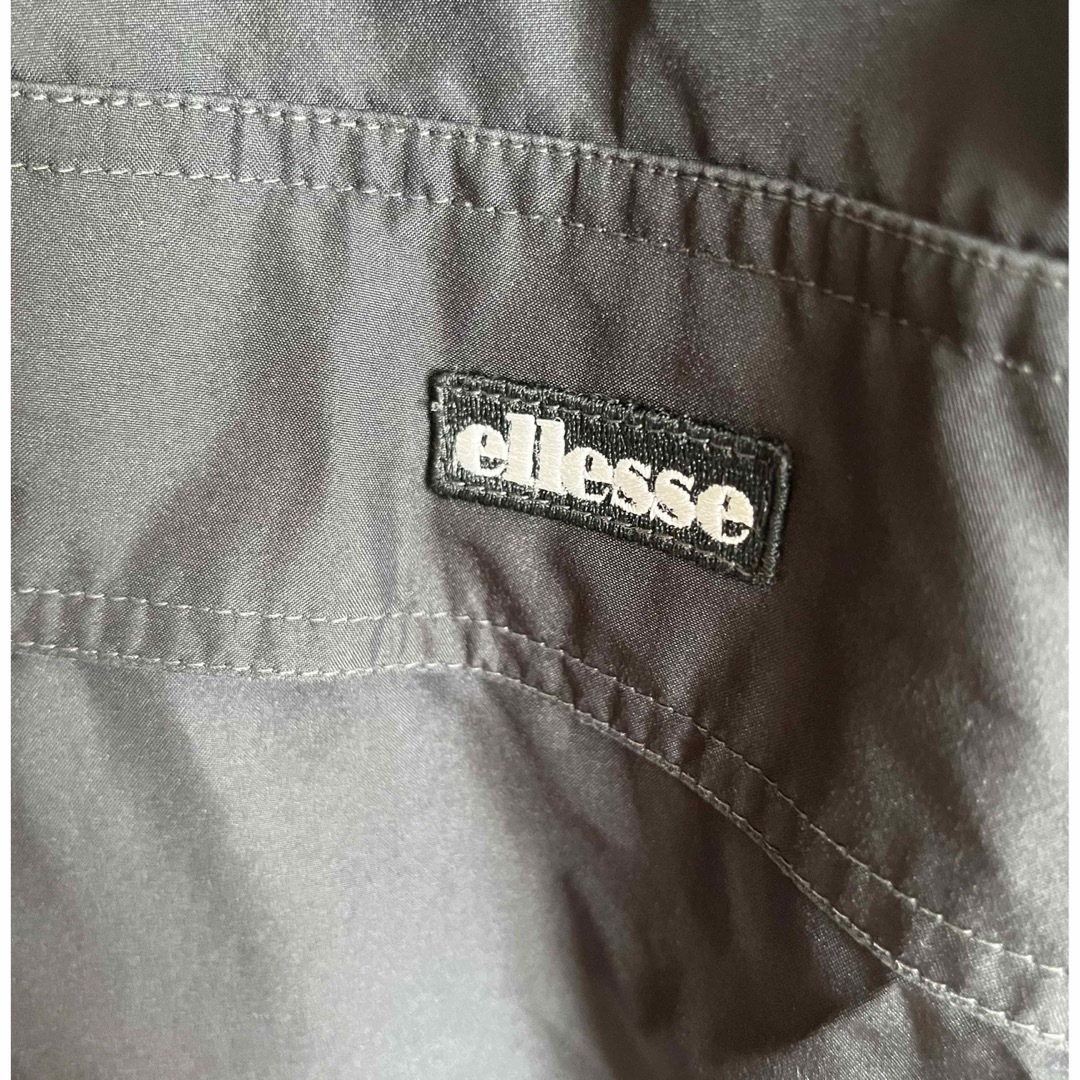 ellesse(エレッセ)のellesse 中厚手アウター　ダブルファスナー　黒　メンズ メンズのジャケット/アウター(その他)の商品写真