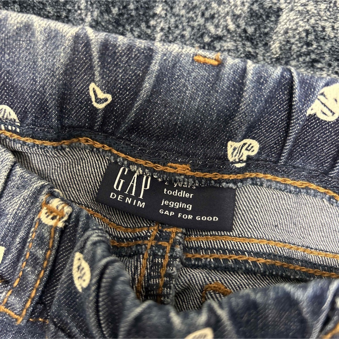 GAP Kids(ギャップキッズ)のGAP デニム 95 キッズ/ベビー/マタニティのキッズ服女の子用(90cm~)(パンツ/スパッツ)の商品写真